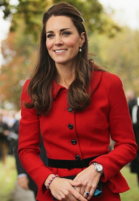 Το πανάκριβο δώρο που έκανε ο πρίγκιπας Γουίλιαμ στην Κέιτ Μίντλετον [εικόνες] | iefimerida.gr 0