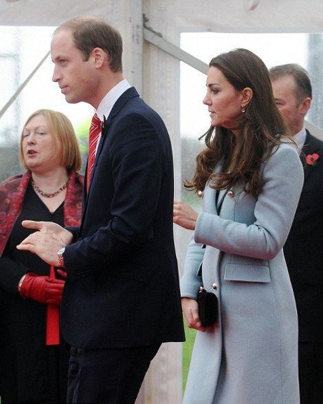 Η Κέιτ Μίντλετον δείχνει για πρώτη της φορά την φουσκωμένη της κοιλιά [εικόνες] | iefimerida.gr 6