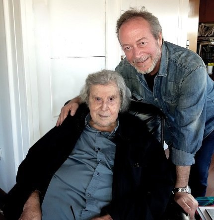 Η συνάντηση Βαλτινού - Μίκη Θεοδωράκη για την παράσταση «Αλέξης Ζορμπάς» [εικόνες]  | iefimerida.gr 0