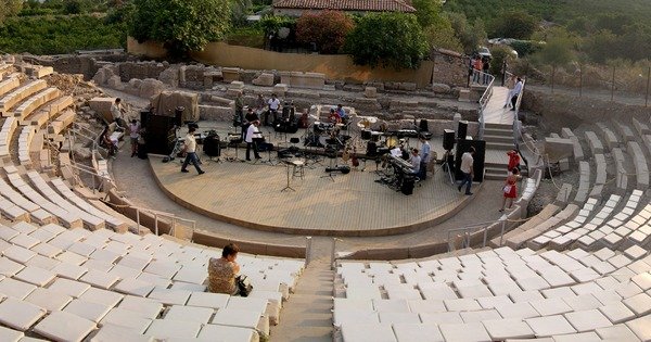 Οι μουσικές του Λεοντή για ιστορικές παραστάσεις αρχαίου δράματος στη Μικρή Επίδαυρο | iefimerida.gr 0