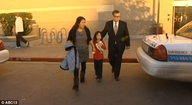 Συγκινητικό: 6χρονη φωνάζει «Με απαγάγουν!» και σώζεται [εικόνες] | iefimerida.gr 2