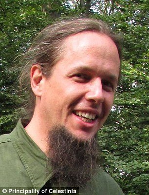 Ο άγνωστος πόλεμος που ξέσπασε στην Ευρώπη: Δύο μικροκράτη μαλώνουν για την ίδια περιοχή - Μια απίστευτη ιστορία [εικόνες] | iefimerida.gr 3