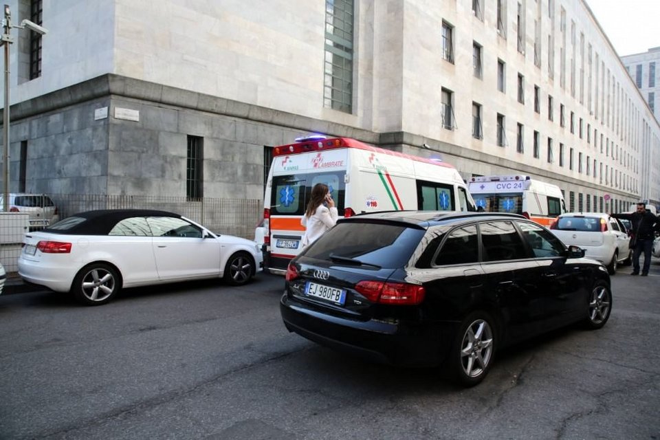Τρόμος σε δικαστήριο του Μιλάνου: Τέσσερις νεκροί από πυροβολισμούς [εικόνες & βίντεο] | iefimerida.gr 21