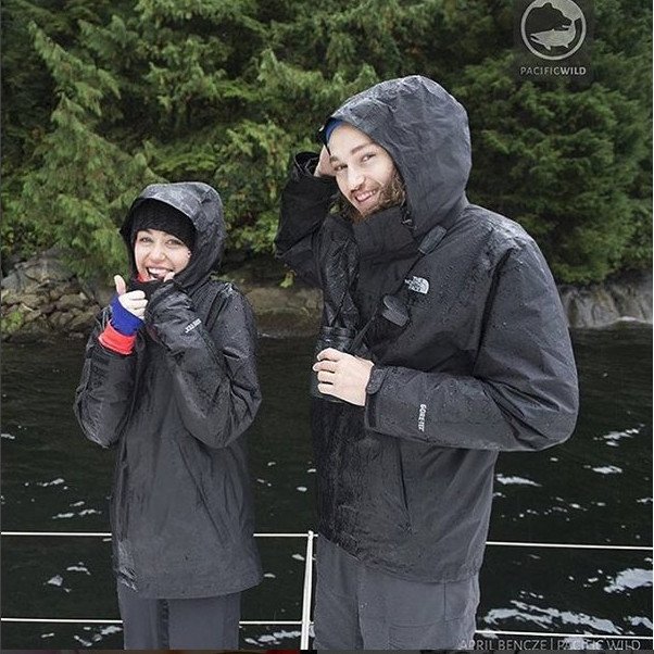 Η Μάιλι Σάιρους στο Βανκούβερ υπέρ των λύκων [εικόνες] | iefimerida.gr 2