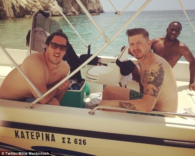 Τηλεπερσόνα περνάει ονειρεμένες διακοπές στη Ζάκυνθο και τρελαίνει το Λονδίνο [εικόνες] | iefimerida.gr 1