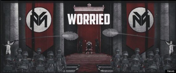 Σάλος με το βίντεο κλιπ γνωστής τραγουδίστριας -Προκαλεί με ναζιστικά σύμβολα [βίντεο] | iefimerida.gr 0