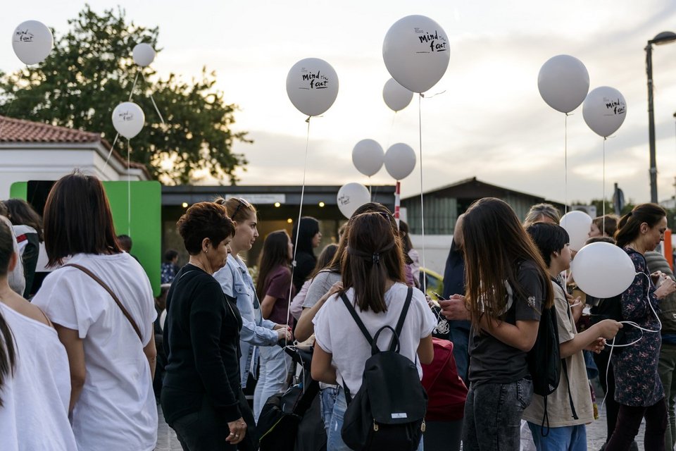 Φεστιβάλ με αληθινές ιστορίες: Προσφυγιά, τζόγος, άστεγοι -Σε Δημαρχείο, Tέχνης, Τραμ [πρόγραμμα]  | iefimerida.gr 1