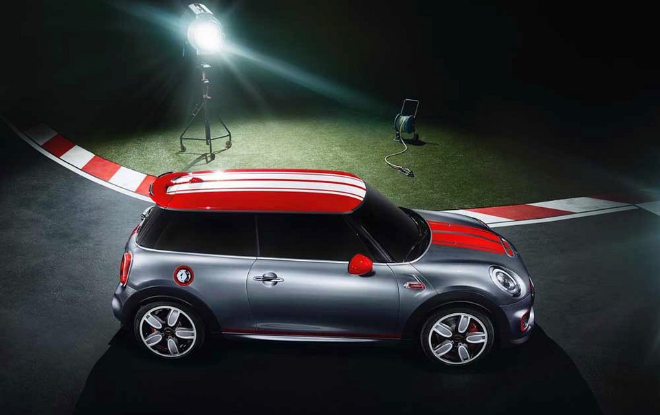 Το John Cooper Works, η πολεμική έκδοση του νέου Mini, στο Ντιτρόιτ | iefimerida.gr 2