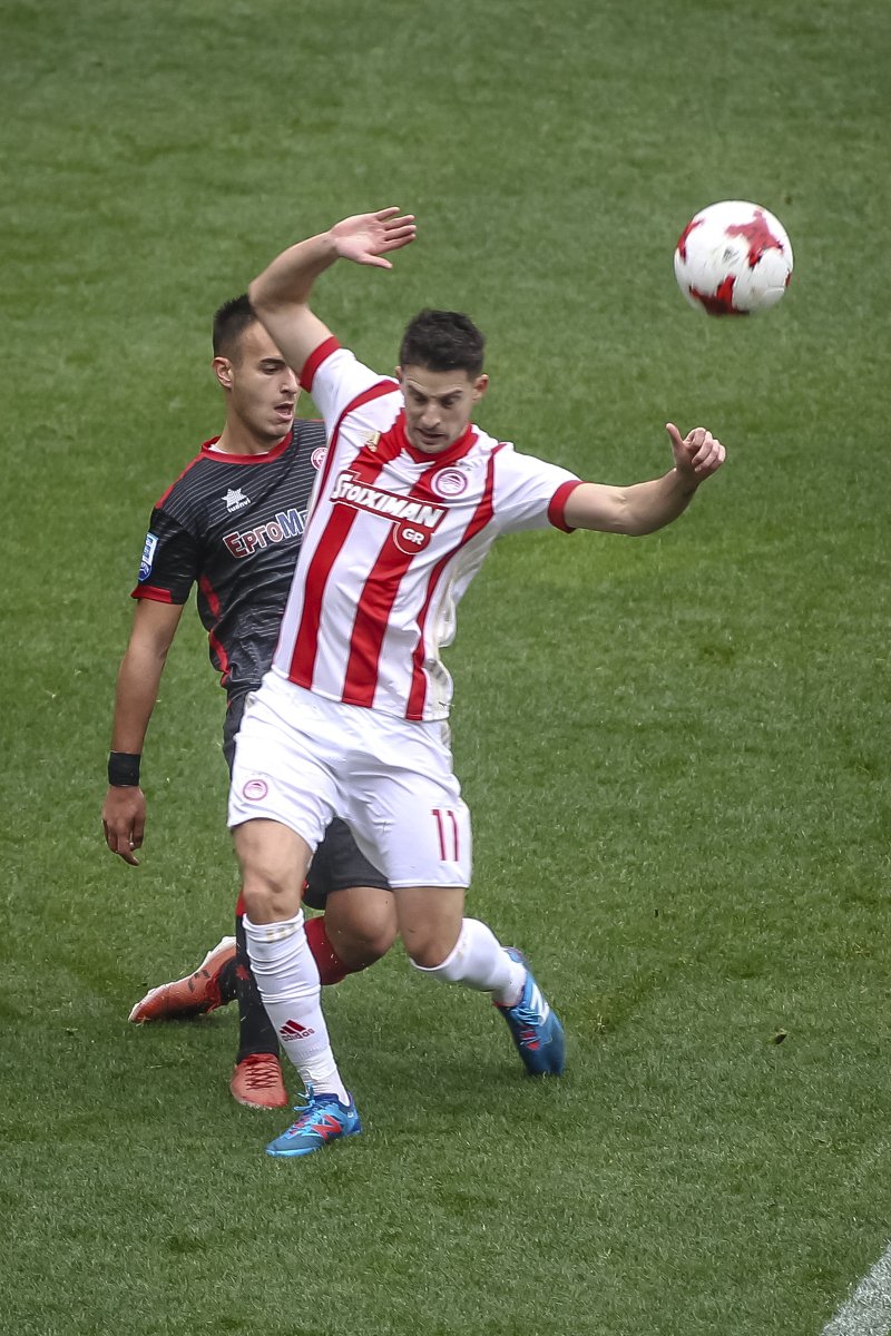 Αποθέωση για Μιραλάς στο Καραϊσκάκη -Στο ματς Κυπέλλου Ολυμπιακός-Πλατανιάς [εικόνες] | iefimerida.gr 4