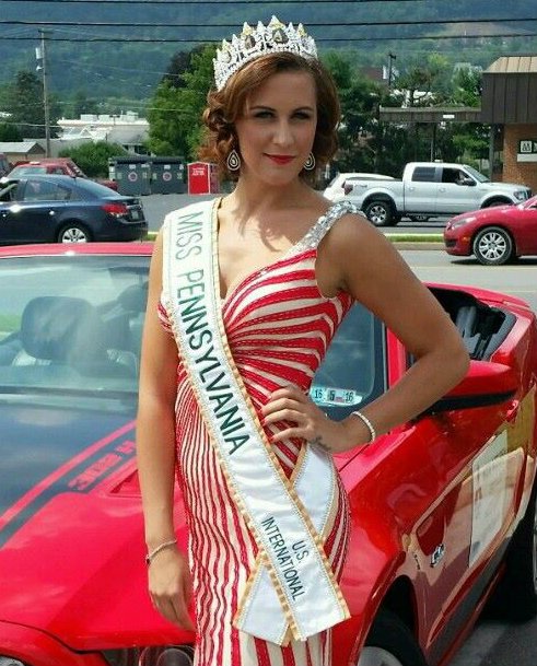 Το ψέμα μιας Μις: Ελεγε ότι έχει καρκίνο για να μαζεύει λεφτά [εικόνες] | iefimerida.gr 0