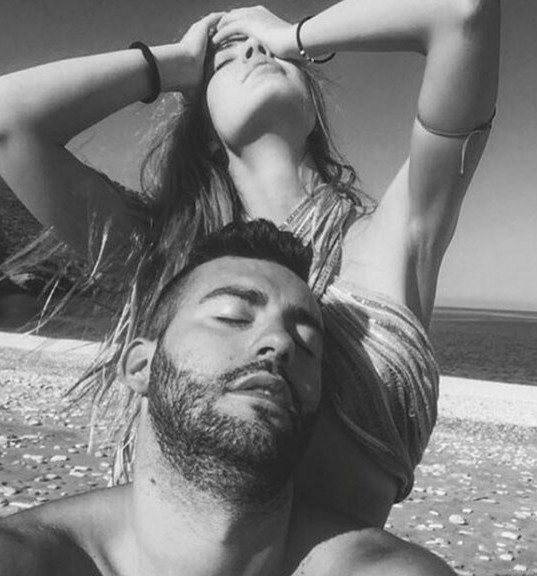 Ερωτας στην Ανδρο -Ο αδελφός της Μενεγάκη με την Καλλιμούκου, στα μέλια [εικόνες] | iefimerida.gr 0