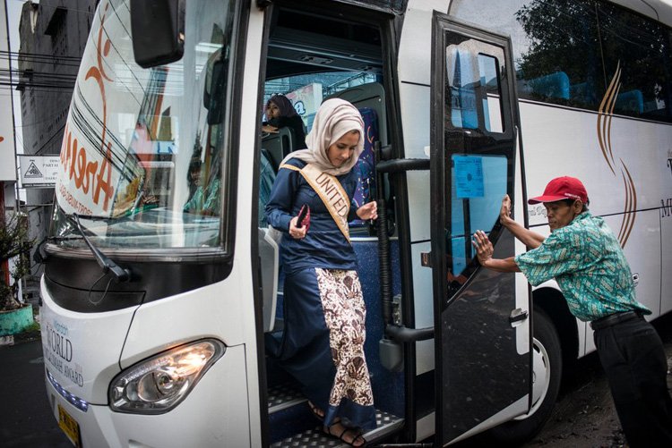 Μις Μουσουλμανικός Κόσμος: Στα άδυτα ενός διαφορετικού διαγωνισμού ομορφιάς [εικόνες] | iefimerida.gr 23