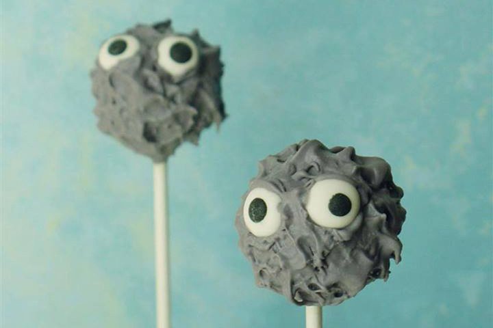 Τα «καταθλιπτικά» γλυκά που θα σας φτιάξουν το κέφι – Μακαρόν με σύννεφα, μπισκότα Prozac και το ρολό του... τρελάρα [εικόνες] | iefimerida.gr 2