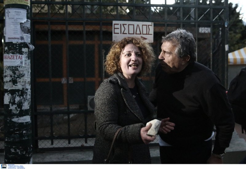 Ξέσπασε η μητέρα της Δώρας -«Φύλαγαν ποιον; Τον δολοφόνο του παιδιού μου;» [εικόνες & βίντεο]  | iefimerida.gr 1