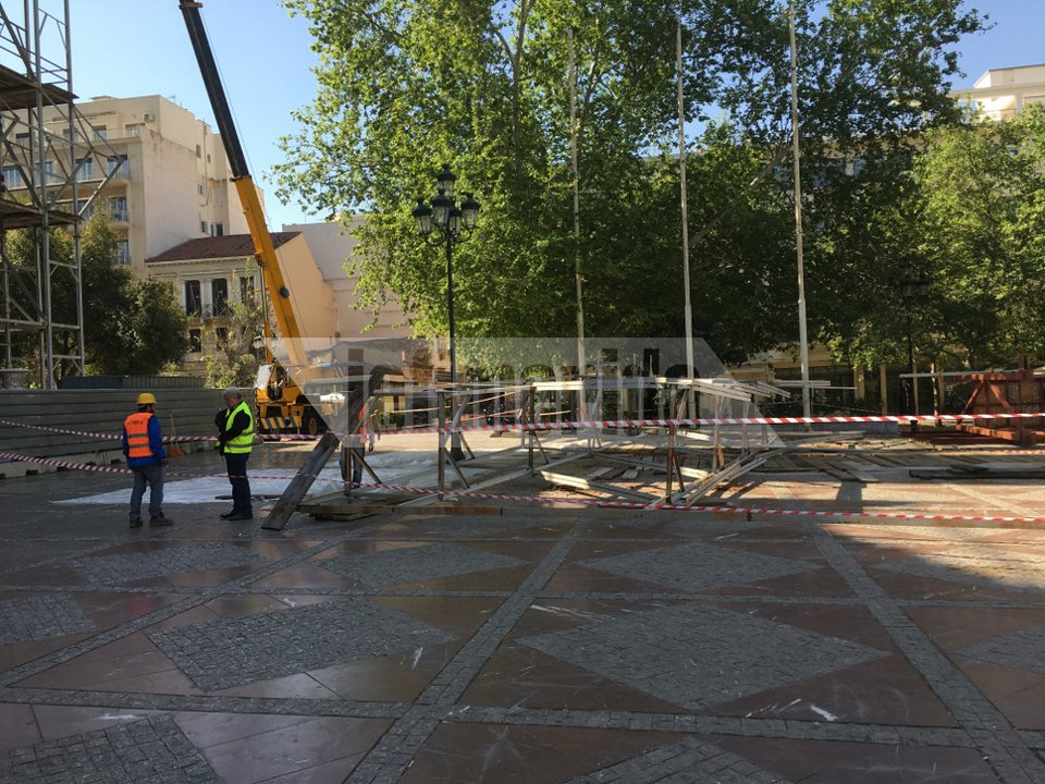 Κατεβαίνουν μετά από 20 χρόνια οι σκαλωσιές στη Μητρόπολη Αθηνών [εικόνες] | iefimerida.gr 0