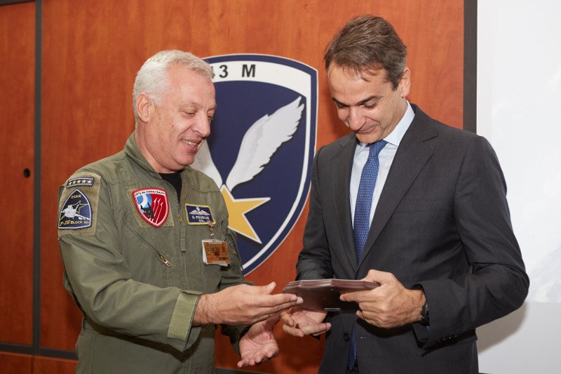 Συνάντηση Μητσοτάκη με τους παραγωγικούς φορείς της Κρήτης [εικόνες] | iefimerida.gr 0