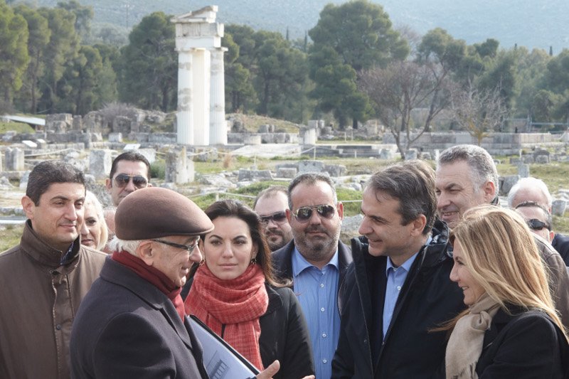 Μητσοτάκης από Επίδαυρο: Η Ελλάδα θα σηκώσει ξανά ψηλά το κεφάλι -Θα ανακτήσει το κύρος της [εικόνες] | iefimerida.gr 6