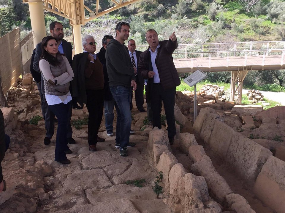 Ξενάγηση στην Αρχαία Ελεύθερνα για Κυριάκο και Μαρέβα Μητσοτάκη [εικόνες]  | iefimerida.gr 1