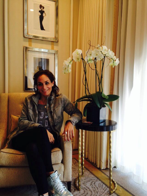 «Μ»: Το άρωμα που δημιούργησε η Χριστίνα Μήτση συναρπάζει -Θυμίζει απογευματινό περίπατο σε ελληνικό περιβόλι [εικόνες] | iefimerida.gr 3