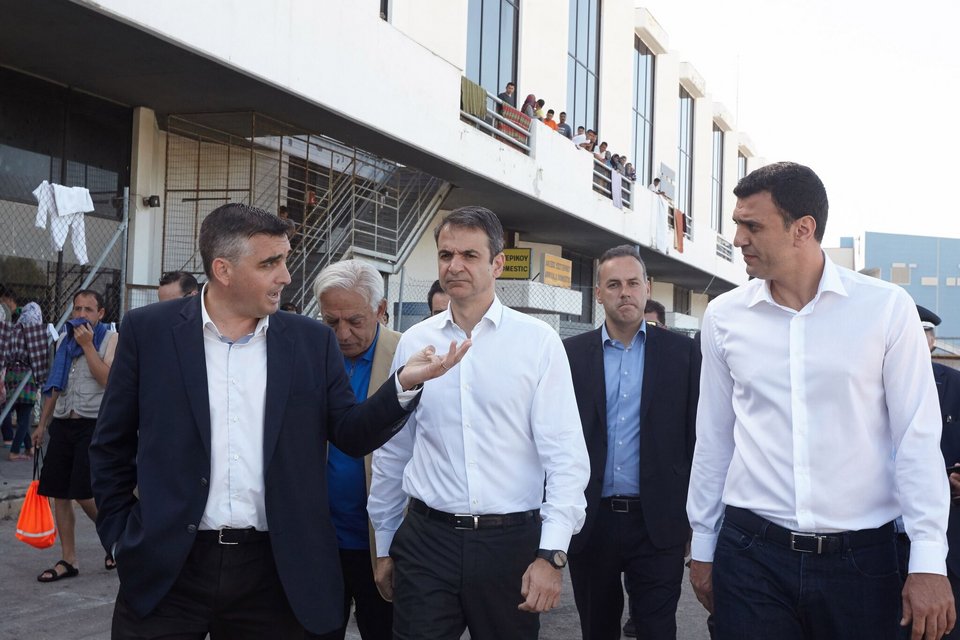 Επίσκεψη Μητσοτάκη στον καταυλισμό του Ελληνικού- Ζητά άμεσα την εκκένωσή του [εικόνες] | iefimerida.gr 0