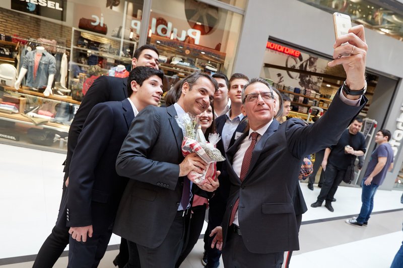 Μητσοτάκης σε νέους επιχειρηματίες: Ανάμεσά σας αυτοί που θα κρατήσουν όρθια τη χώρα τις επόμενες δεκαετίες | iefimerida.gr 10