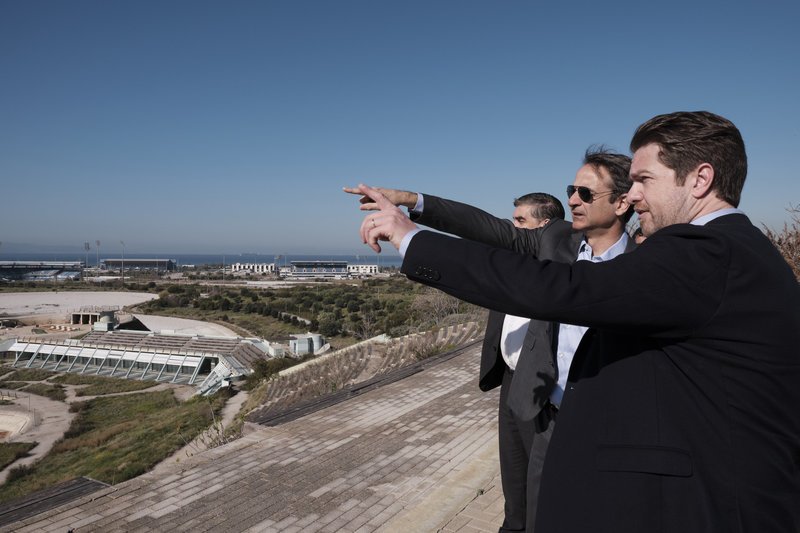 Ο πρόεδρος της ΝΔ Κυριάκος Μητσοτάκης στις εγκαταστάσεις του παλιού αεροδρομίου