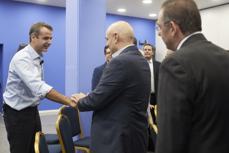 Ο Μητσοτάκης βρήκε 32 νέα στελέχη από το Μητρώο Στελεχών της ΝΔ -Τι τους είπε [εικόνες] | iefimerida.gr 0