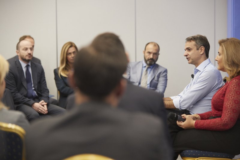 Ο Μητσοτάκης βρήκε 32 νέα στελέχη από το Μητρώο Στελεχών της ΝΔ -Τι τους είπε [εικόνες] | iefimerida.gr 2