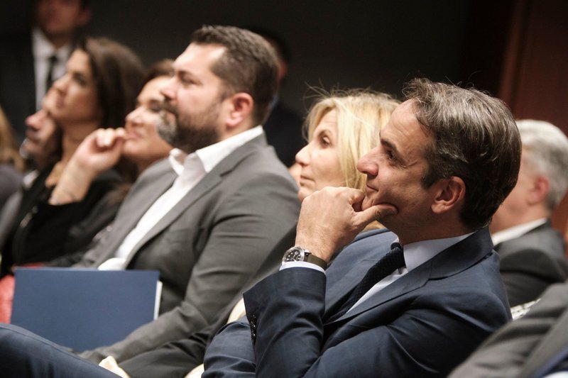 Ο Κυριάκος Μητσοτάκης με τη σύζυγό του