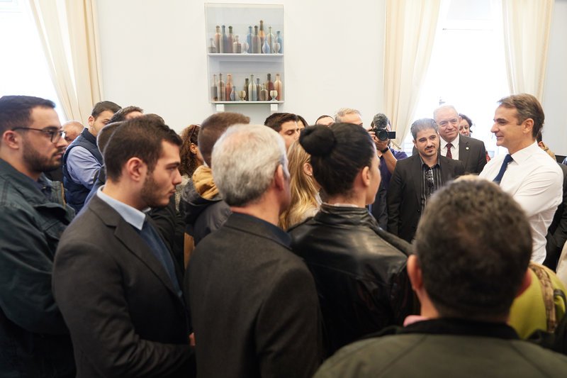 Τετ α τετ Μητσοτάκη με 40 μέλη της πανεπιστημιακής κοινότητας