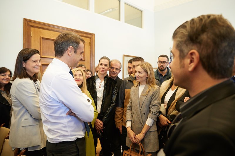 Τετ α τετ Μητσοτάκη με 40 μέλη της πανεπιστημιακής κοινότητας | iefimerida.gr 5