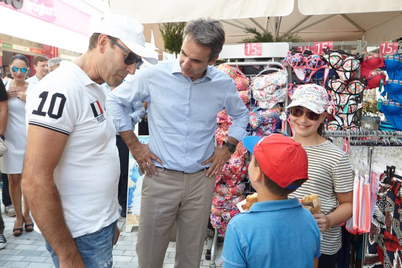 Ο Μητσοτάκης σε περιοδεία -Οδοιπορικό στην Ελλάδα των προβλημάτων [εικόνες] | iefimerida.gr 16