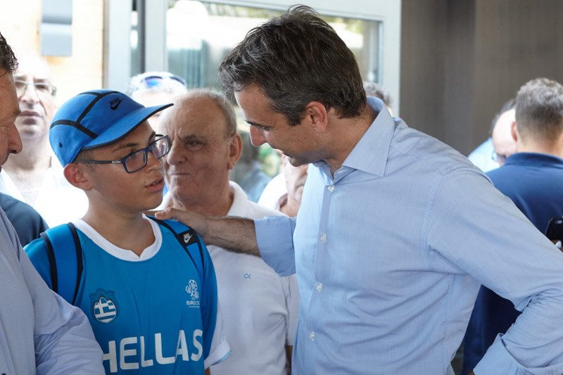 Ο Μητσοτάκης σε περιοδεία -Οδοιπορικό στην Ελλάδα των προβλημάτων [εικόνες] | iefimerida.gr 26