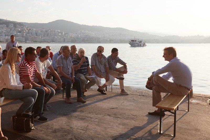 Ο Μητσοτάκης σε περιοδεία -Οδοιπορικό στην Ελλάδα των προβλημάτων [εικόνες] | iefimerida.gr 1