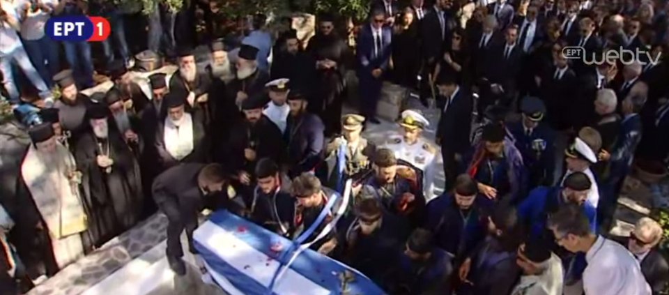 Η Κρητική γη υποδέχτηκε τον Κων. Μητσοτάκη -Με μπαλωθιές το τελευταίο αντίο | iefimerida.gr 10