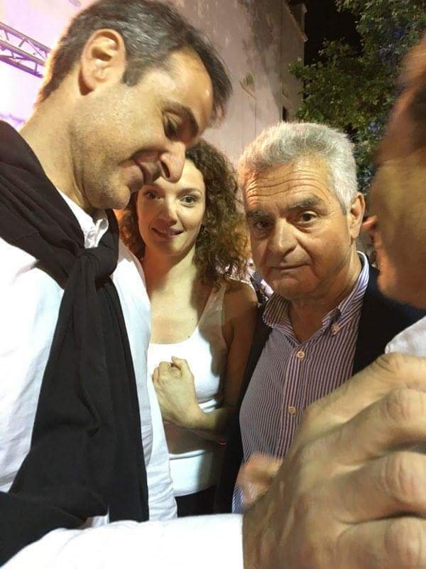 Στην Τήνο με την οικογένειά του ο Κυριάκος Μητσοτάκης [εικόνες] | iefimerida.gr 0