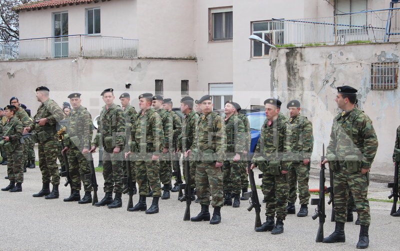 Μητσοτάκης στους γονείς των 2 στρατιωτικών: Κάνουμε τα πάντα να γυρίσουν | iefimerida.gr 12