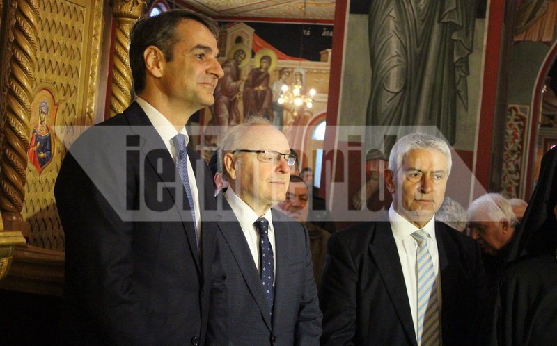 Μητσοτάκης στους γονείς των 2 στρατιωτικών: Κάνουμε τα πάντα να γυρίσουν | iefimerida.gr 8