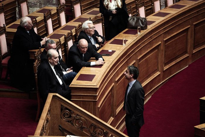 Ο Κωνσταντίνος Μητσοτάκης στη Βουλή με τα παιδιά του: «Ο Τσίπρας ήταν απίστευτος» [εικόνες] | iefimerida.gr 0