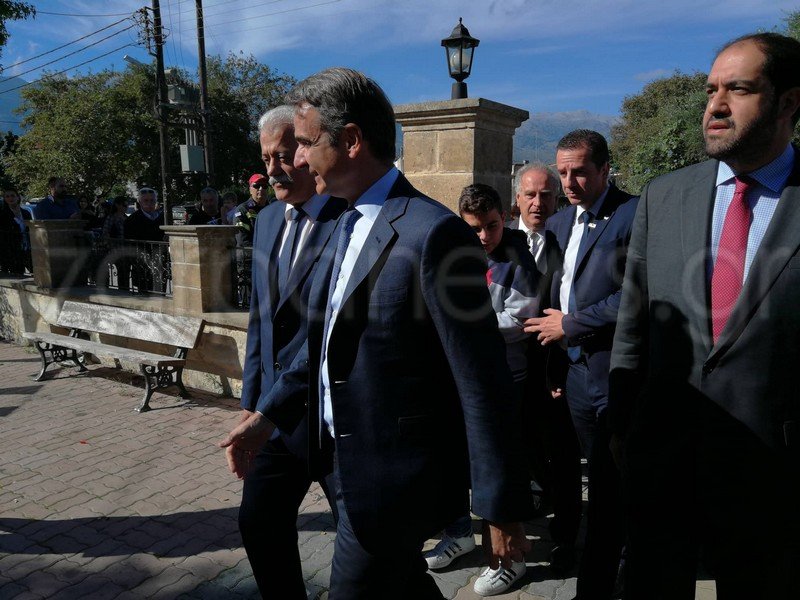 Στον Αποκόρωνα Χανίων ο Μητσοτάκης -Στη δοξολογία και την παρέλαση [εικόνες] | iefimerida.gr 6