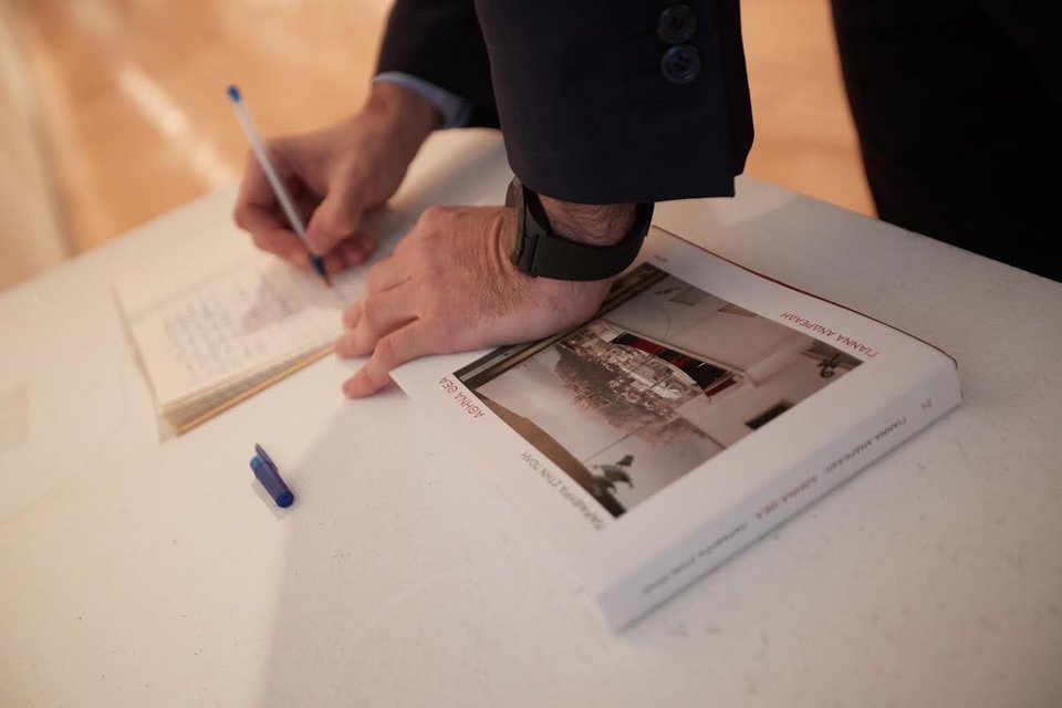 Στο Μουσείο Μπενάκη ξεναγήθηκε ο Κυριάκος Μητσοτάκης [εικόνες] | iefimerida.gr 3