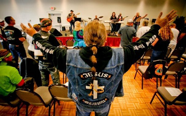 «Ο Χριστός οδηγεί Χάρλει Ντάβιντσον»-Μηχανόβιοι μαρσάρουν και κηρύσσουν το Ευαγγέλιο [εικόνες] | iefimerida.gr 0