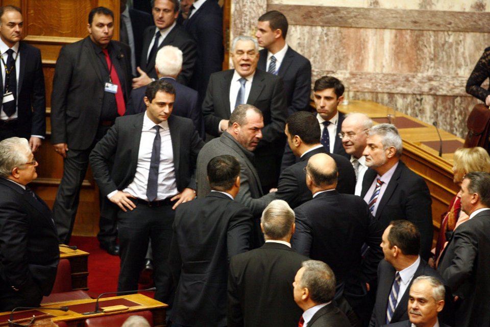  Αθλιότητες χρυσαυγιτών: Ο Λαγός κινήθηκε κατά του Δένδια και ο Μίχος κατά του Κικίλια [εικόνες] | iefimerida.gr 1