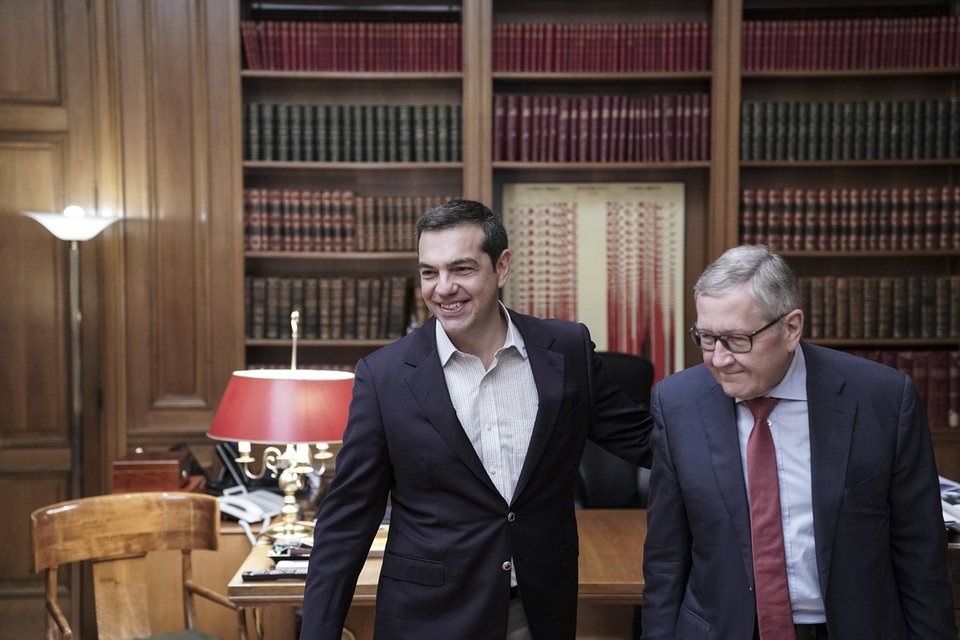 Ρέγκλινγκ: Η Ελλάδα είναι το πρώτο success story της Ευρώπης -Τσίπρας: Νιώθω σαν σκακιστής [βίντεο] | iefimerida.gr 0