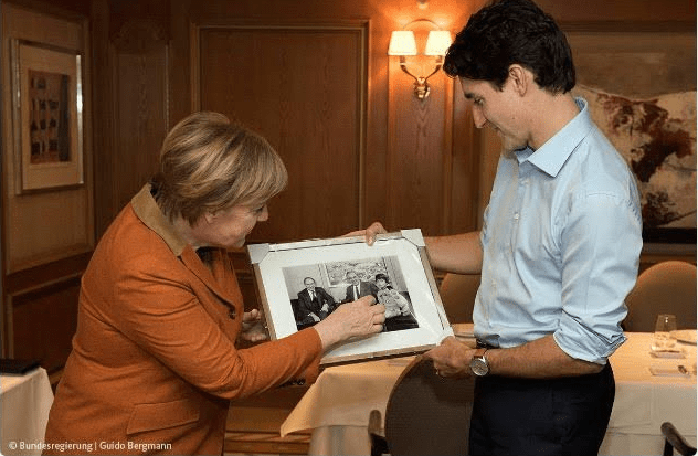 Το ξεχωριστό δώρο της Μέρκελ στον Τριντό [εικόνα] | iefimerida.gr 0