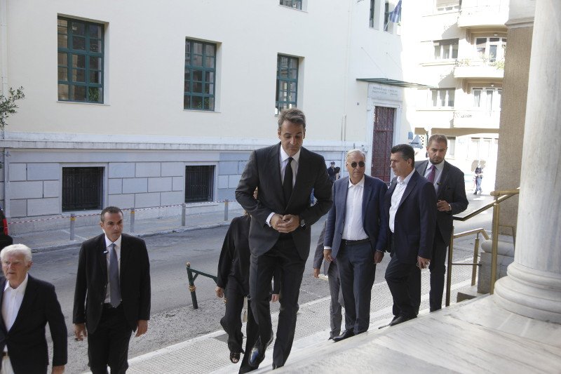 40 μέρες από τον θάνατο του Κωνσταντίνου Μητσοτάκη -Εγινε το μνημόσυνο, παρόντες η οικογένεια και φίλοι [εικόνες] | iefimerida.gr 0