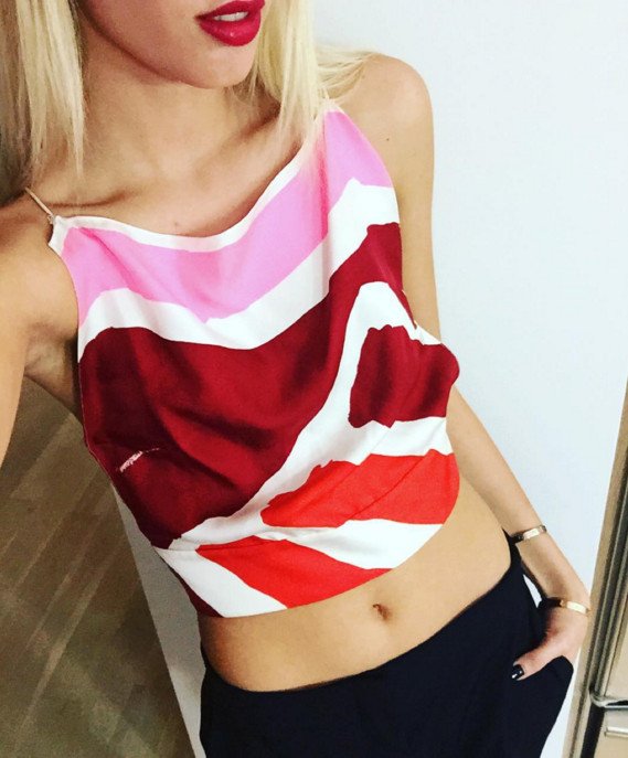 Γιατί η εγγονή του τέως είναι το νέο fashion icon -Ξένα περιοδικά μόδας εξηγούν [εικόνες] | iefimerida.gr 6