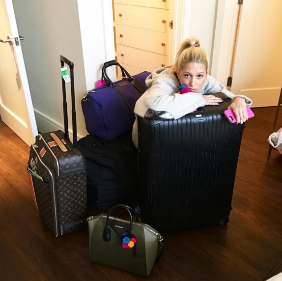 Γιατί η εγγονή του τέως είναι το νέο fashion icon -Ξένα περιοδικά μόδας εξηγούν [εικόνες] | iefimerida.gr 16