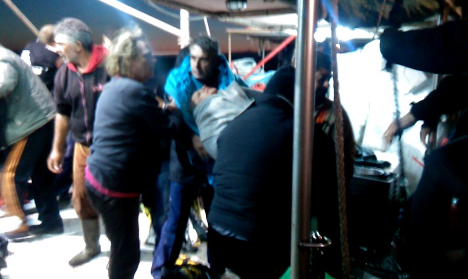 Υγρός τάφος το Αιγαίο: 14 νεκροί τις τελευταίες ώρες, ανάμεσά τους πολλά παιδιά [εικόνες & βίντεο] | iefimerida.gr 3