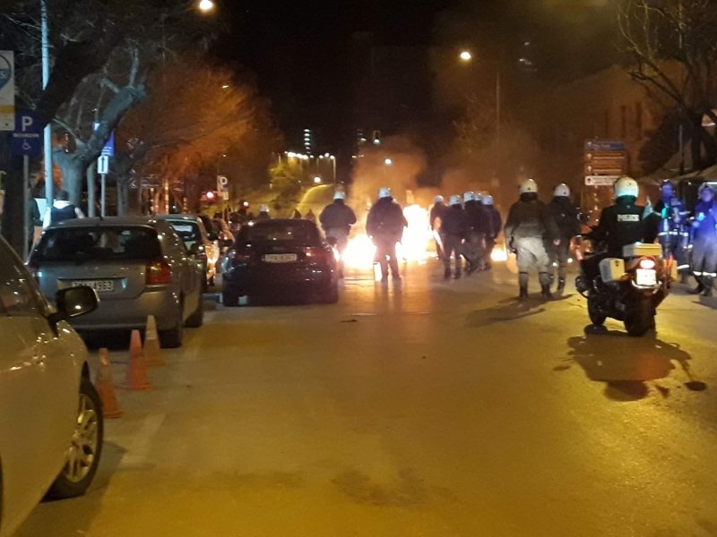 Μία ώρα κράτησαν τα επεισόδια